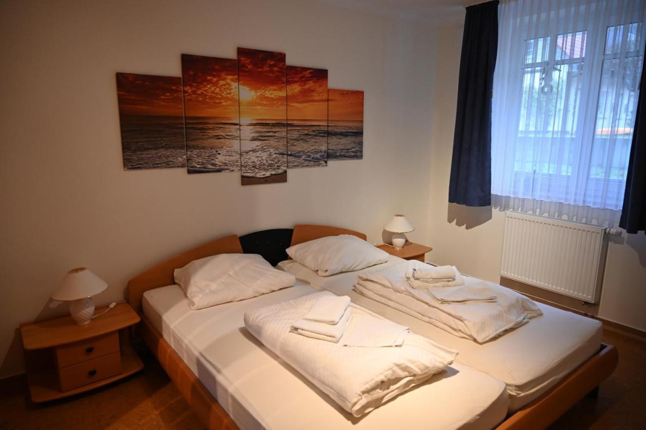 Ferienwohnung Seeblick Варен Экстерьер фото